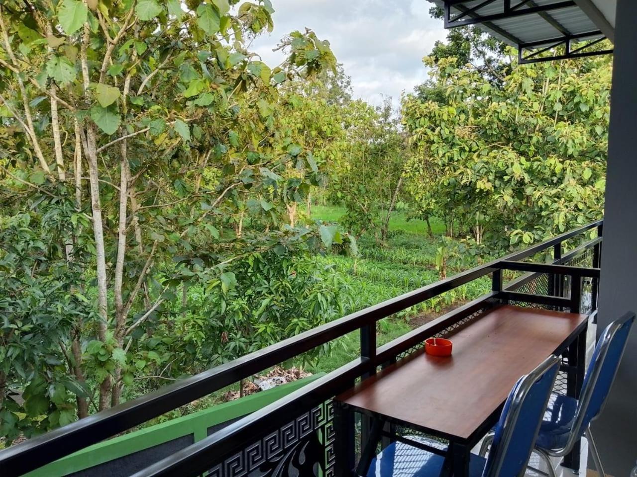 Wisma Hn Selang Esterno foto