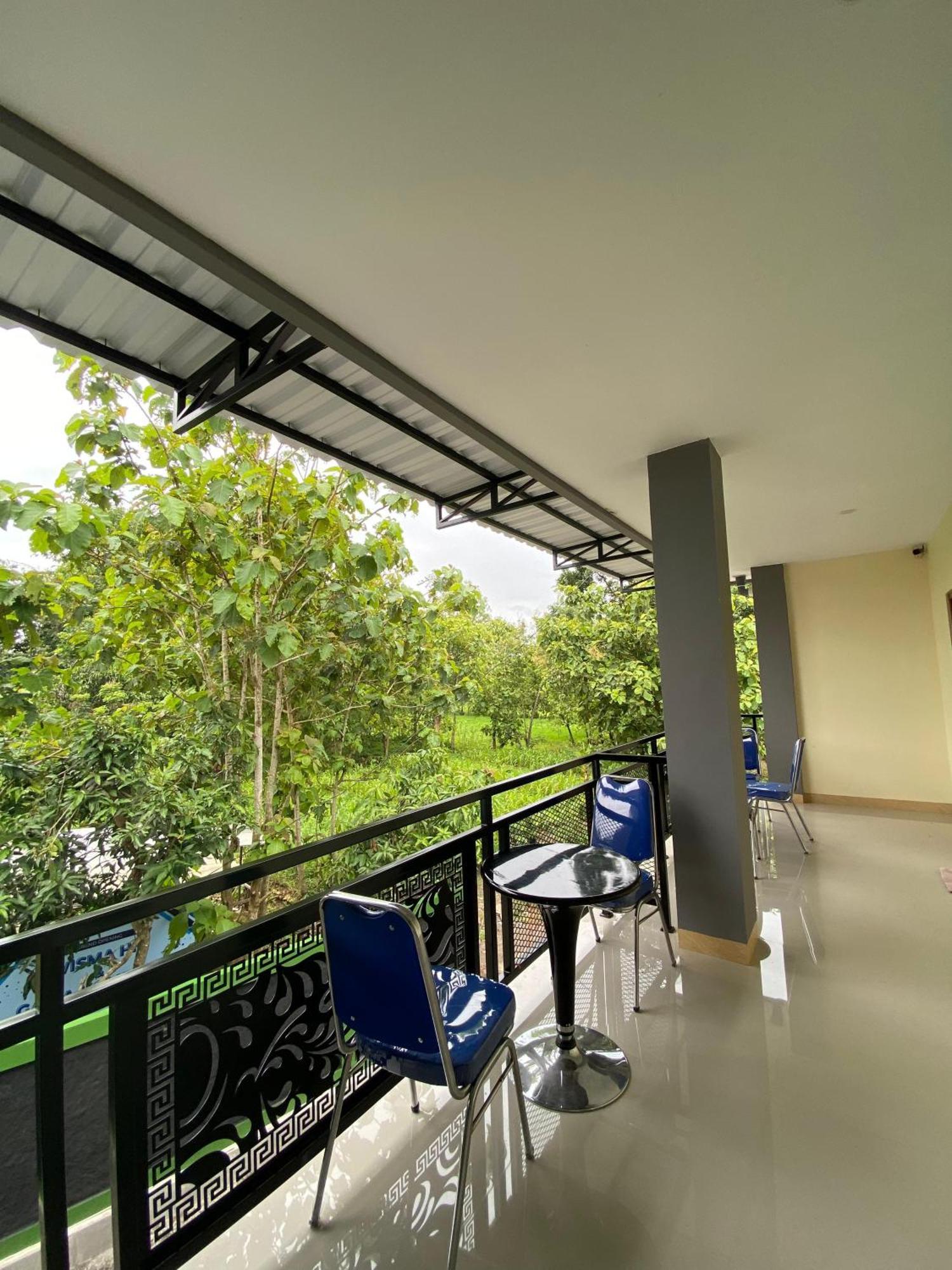 Wisma Hn Selang Esterno foto