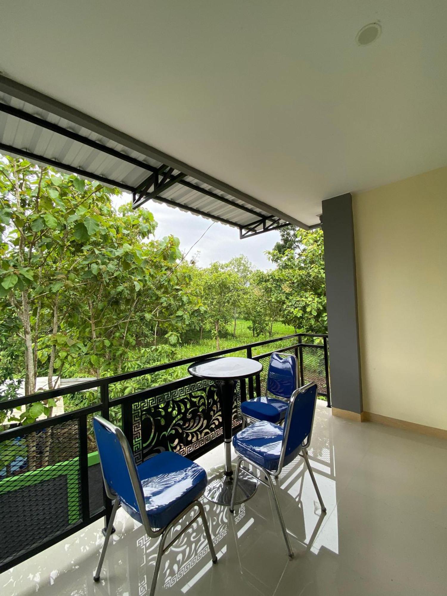 Wisma Hn Selang Esterno foto