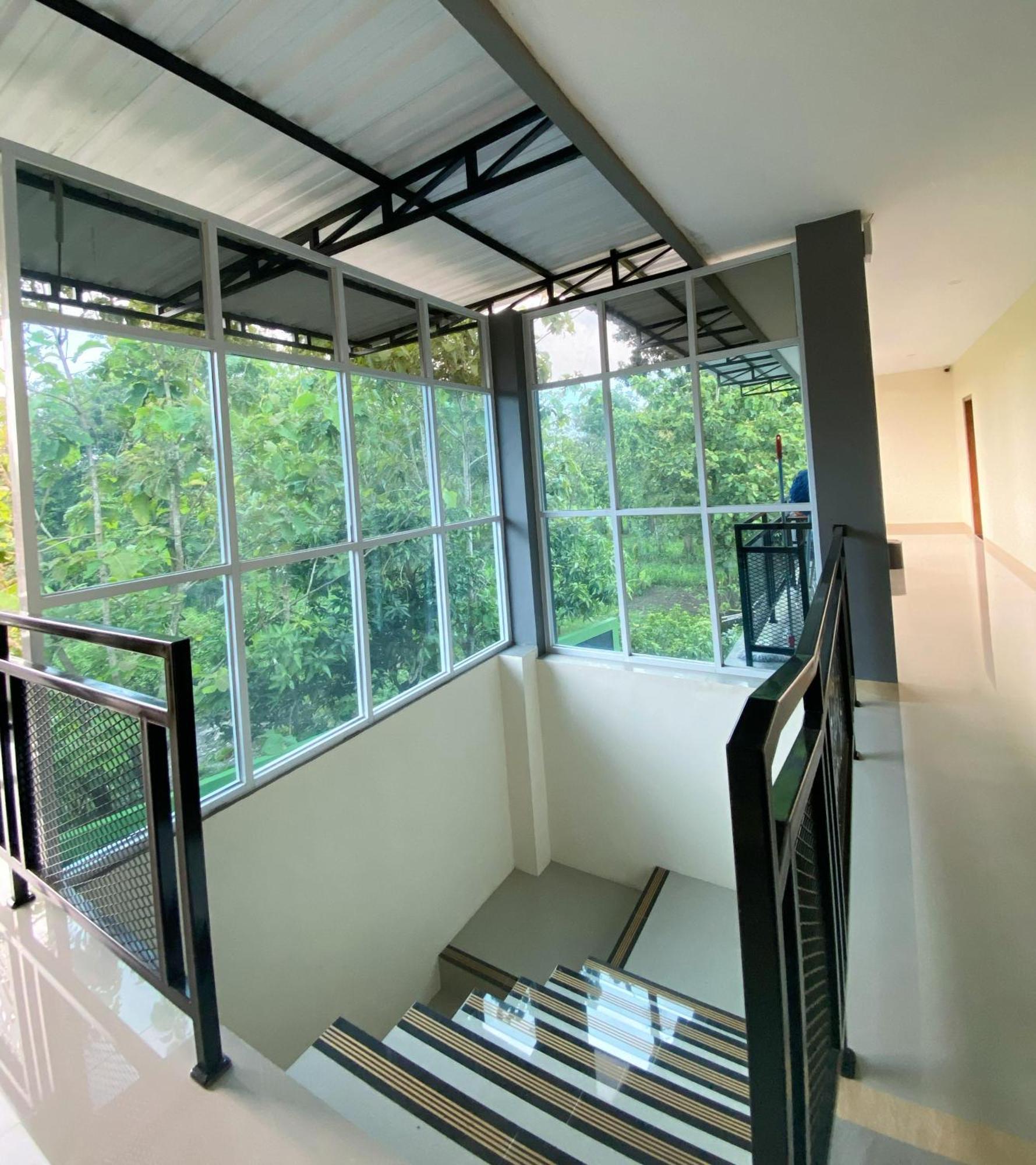 Wisma Hn Selang Esterno foto